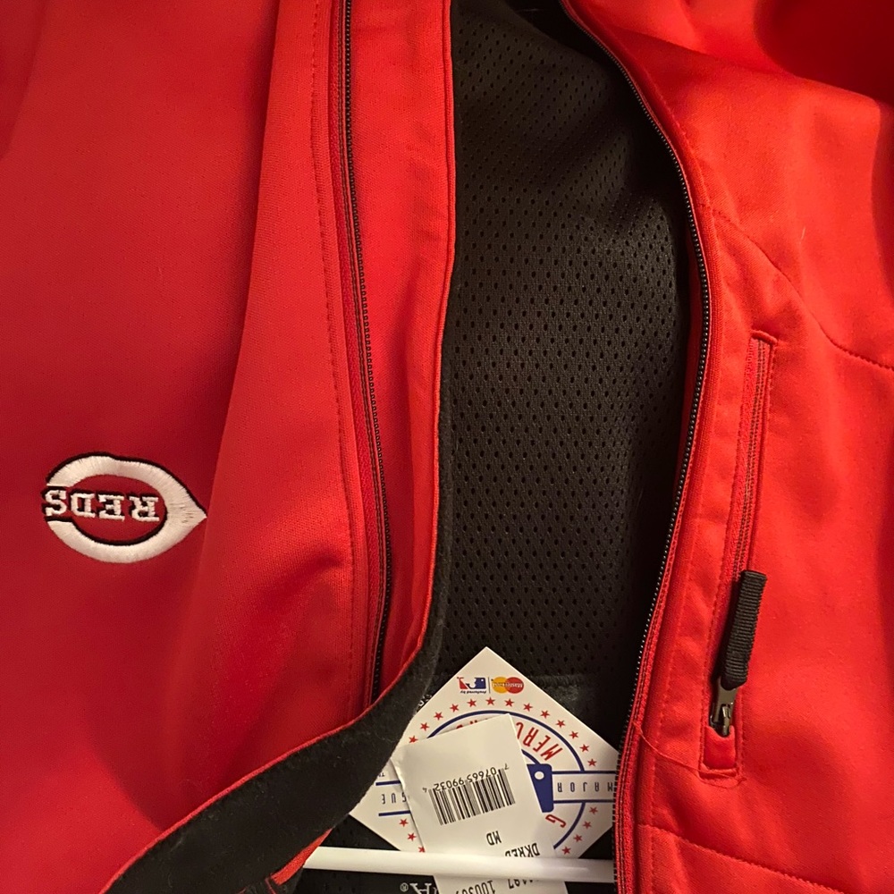NWT Cincinnati Reds Jacket - Picture 2 of 2